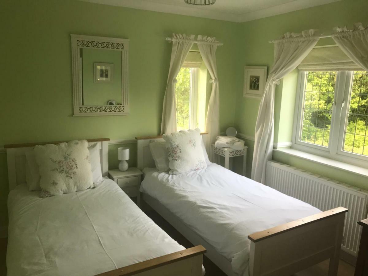 West Tyning Bed & Breakfast Bitton ภายนอก รูปภาพ